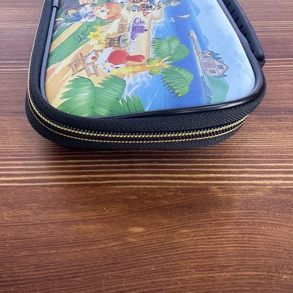 Nintendo Switch Carrying Case + 2 Game Storage Animal Crossings Full Art‎ Deluxe